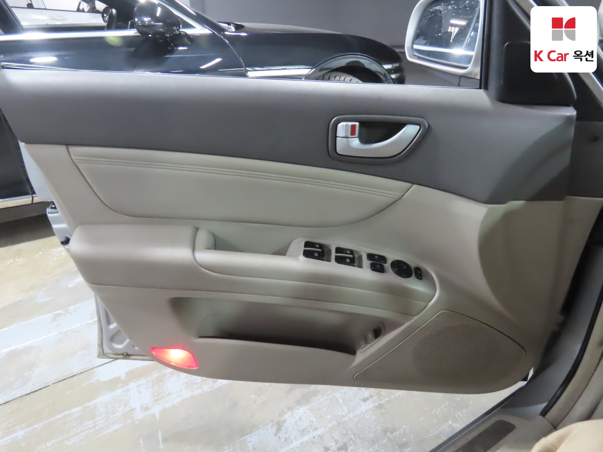 Hyundai Sonata 2005 - Image 8