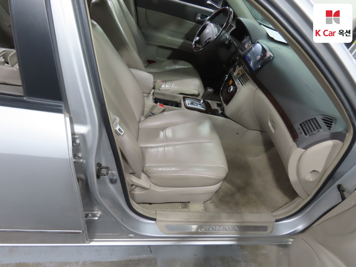 Hyundai Sonata 2005 - Image 27