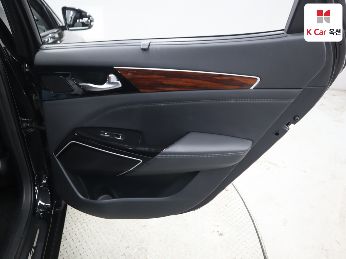 Kia K7 2016 - Image 27