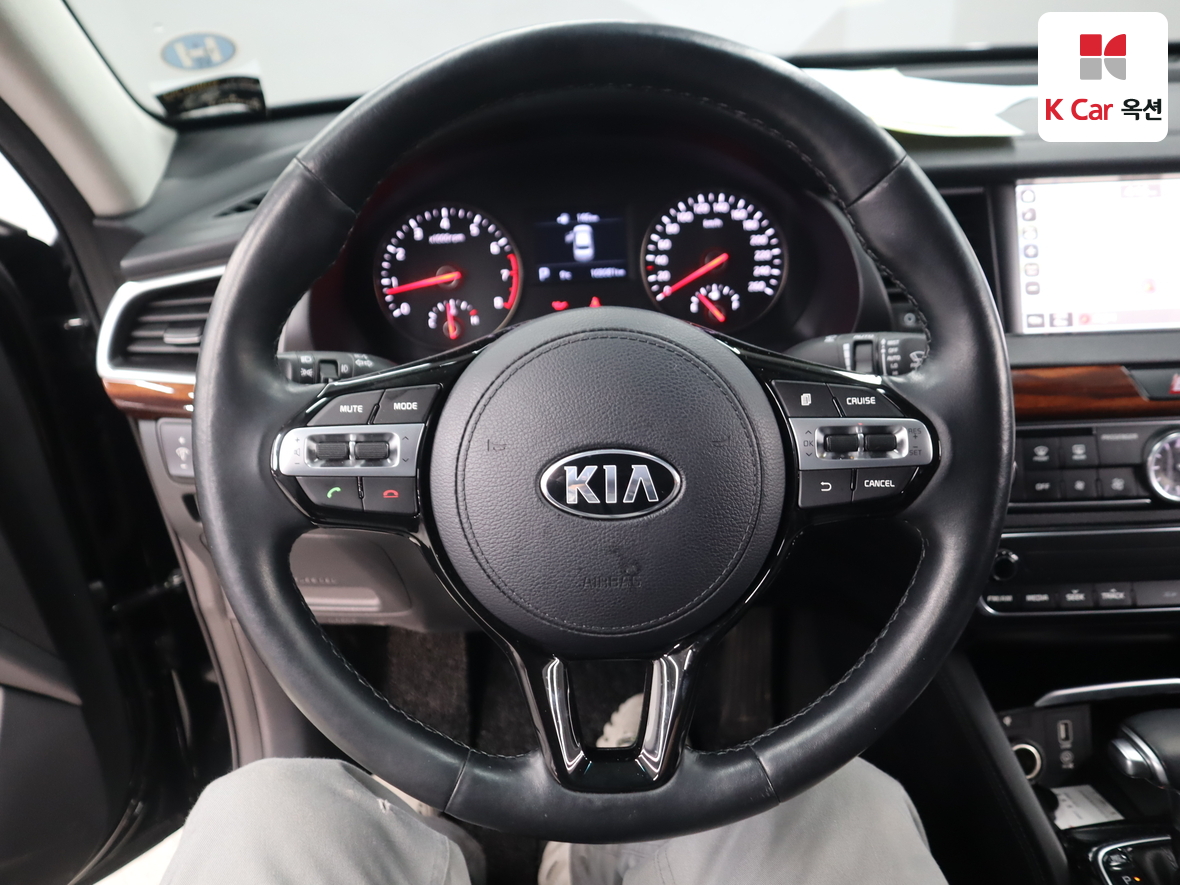 Kia K7 2016 - Image 10