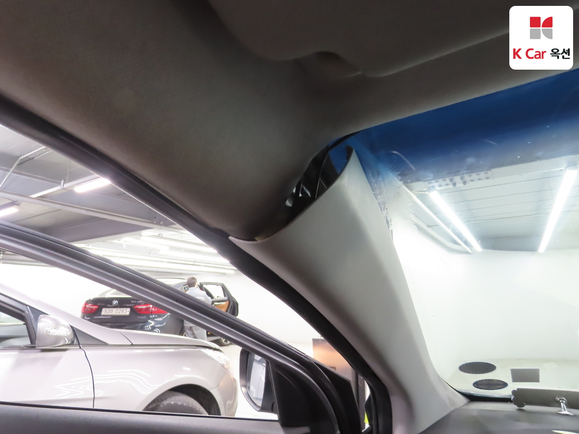 Hyundai Elantra 2011 - Image 19