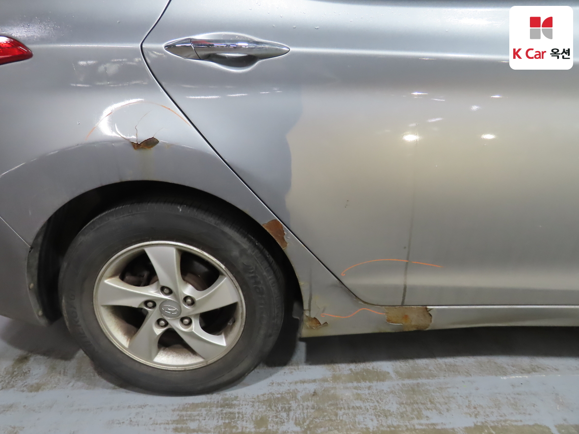 Hyundai Elantra 2011 - Image 41