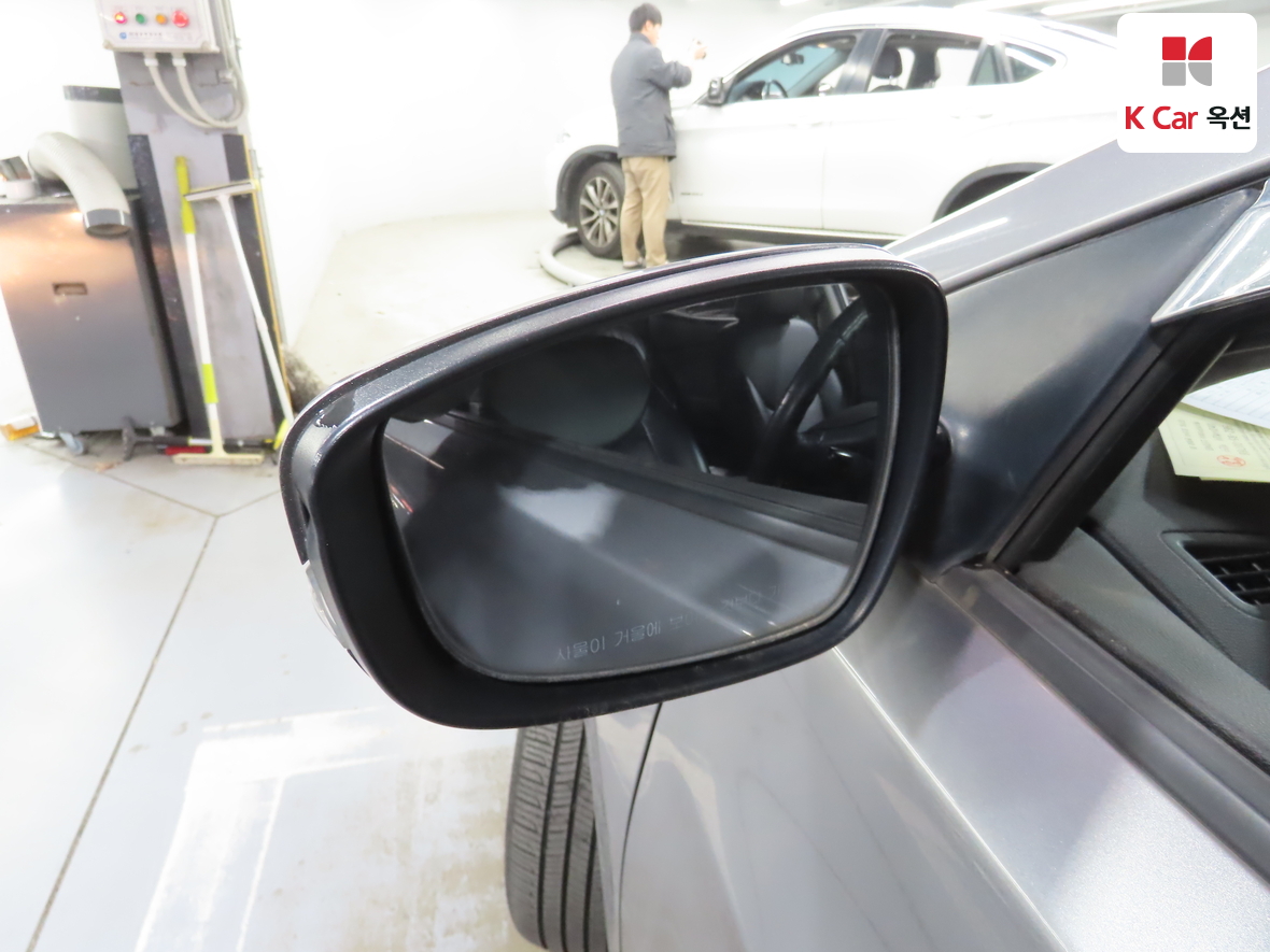 Hyundai Elantra 2011 - Image 21