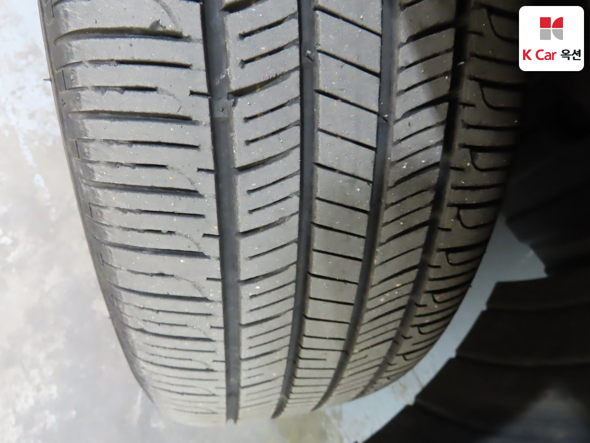 Hyundai Elantra 2011 - Image 31