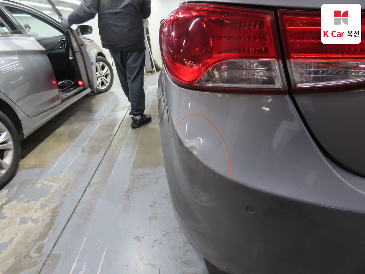 Hyundai Elantra 2011 - Image 40