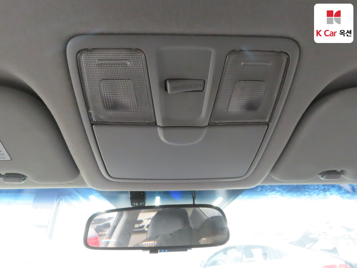 Hyundai Elantra 2011 - Image 12