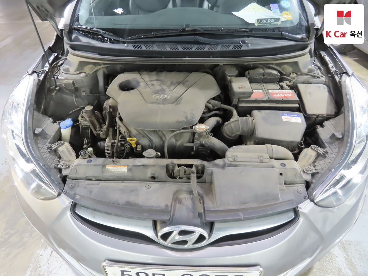 Hyundai Elantra 2011 - Image 32