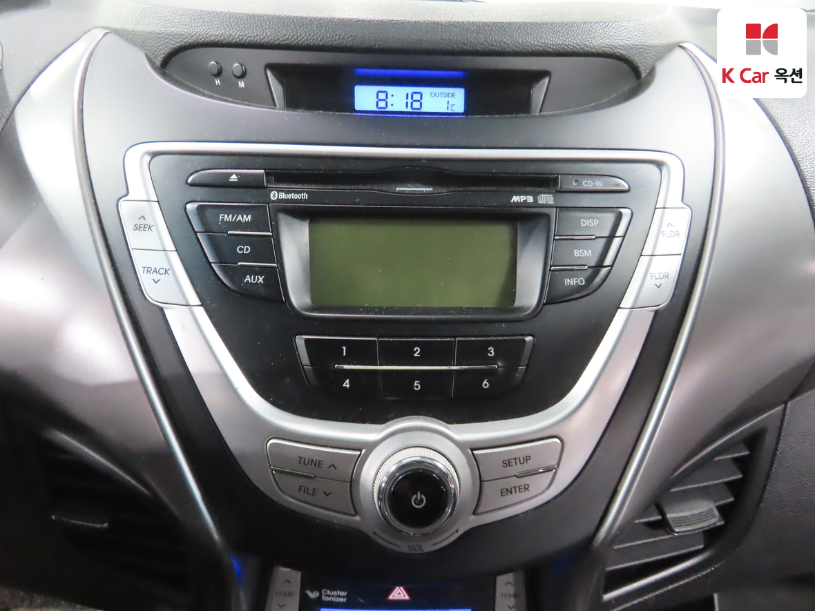 Hyundai Elantra 2011 - Image 14