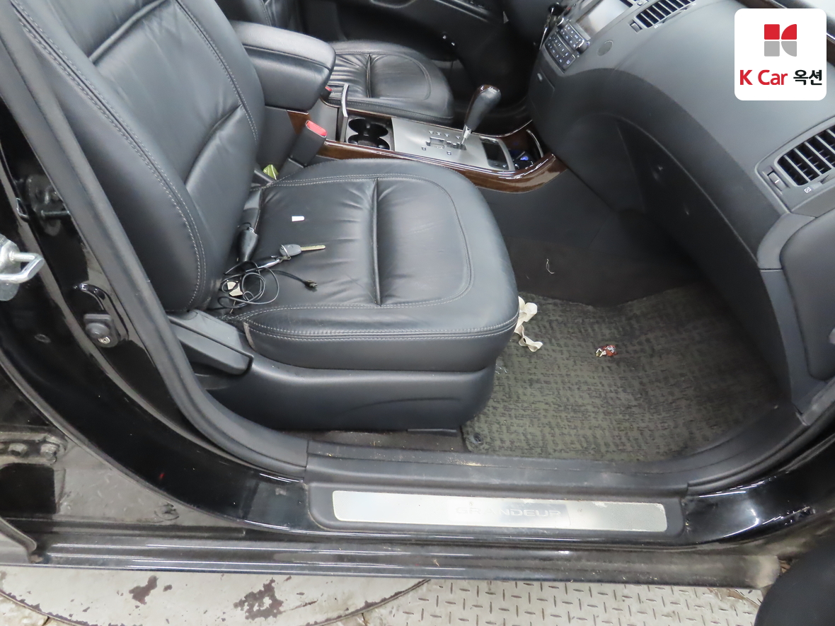 Hyundai Grandeur 2009 - Image 28