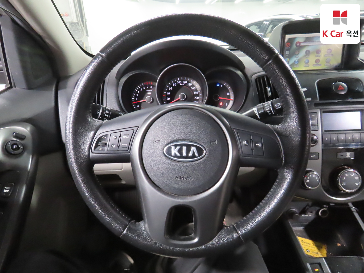 Kia Forte 2010 - Image 10
