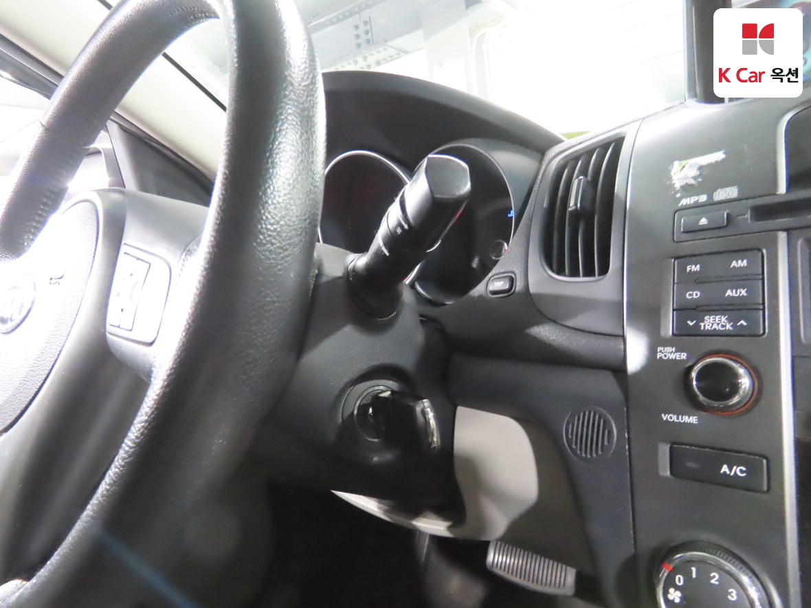 Kia Forte 2010 - Image 11