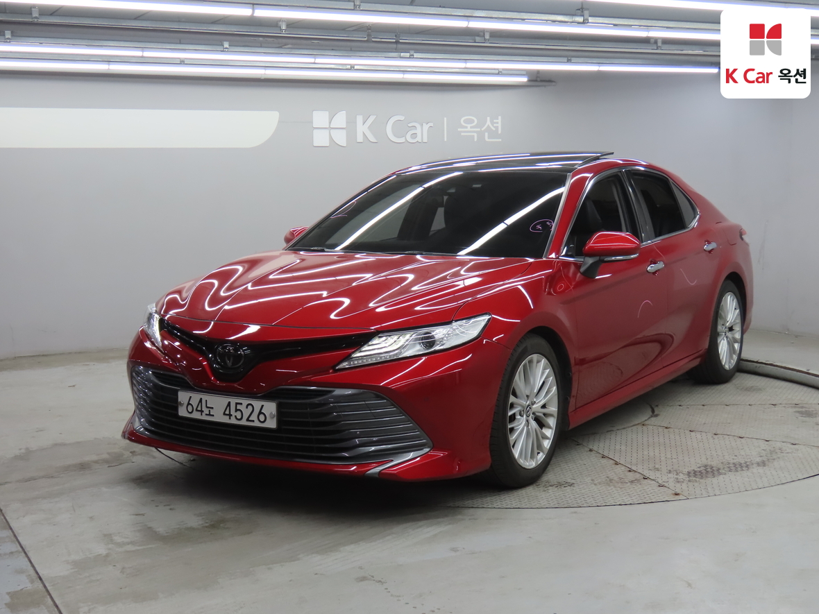 Toyota Camry - 1