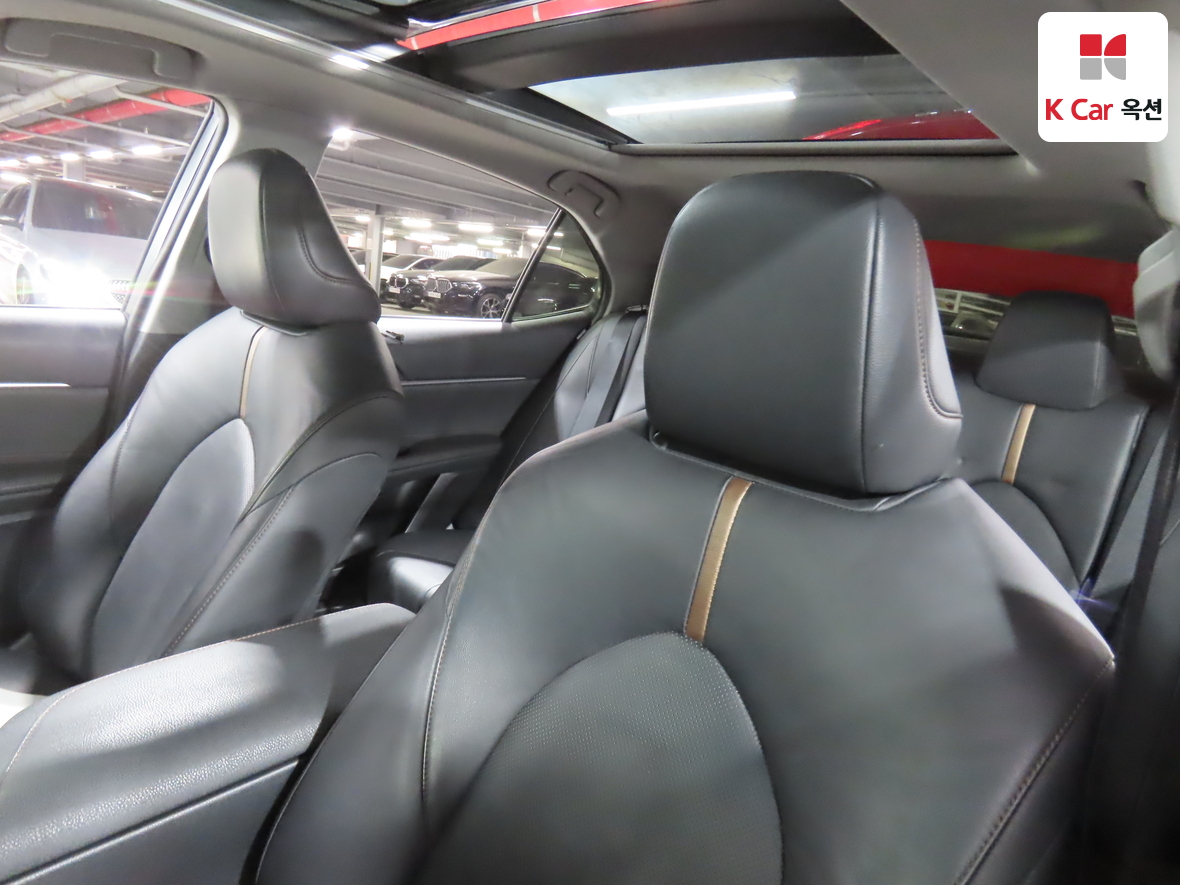Toyota Camry - 19