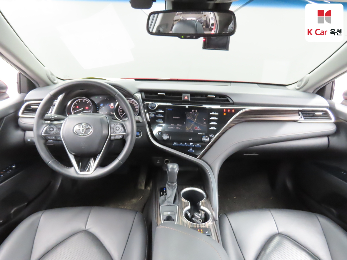 Toyota Camry - 3
