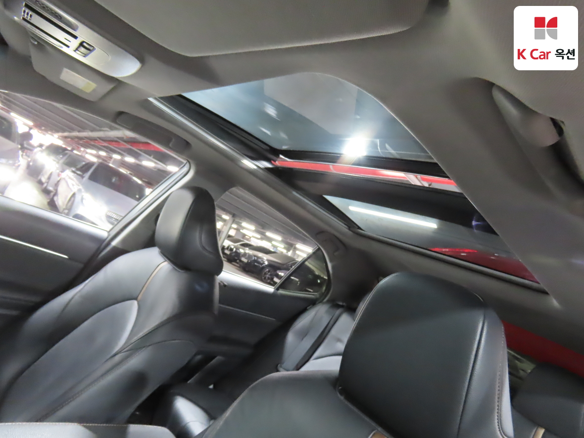Toyota Camry - 21