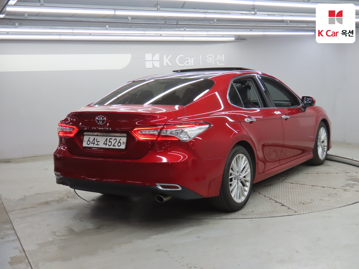 Toyota Camry - 2