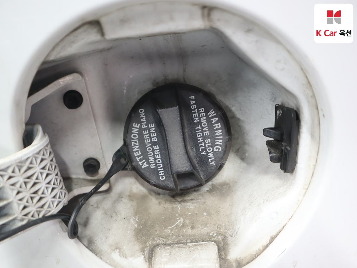 Hyundai Elantra 2012 - Image 26