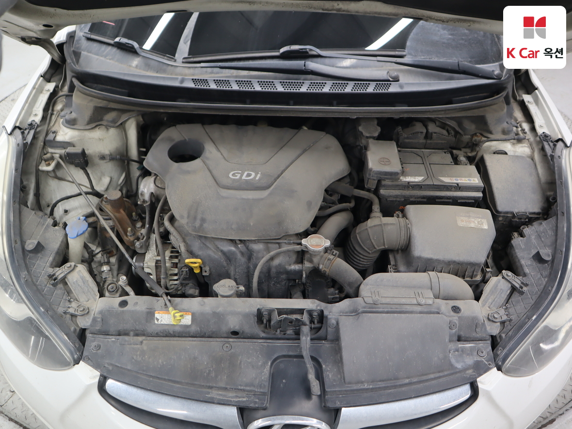 Hyundai Elantra 2012 - Image 34