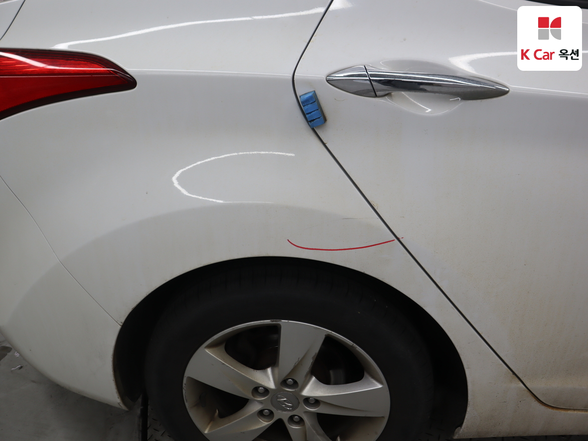 Hyundai Elantra 2012 - Image 41