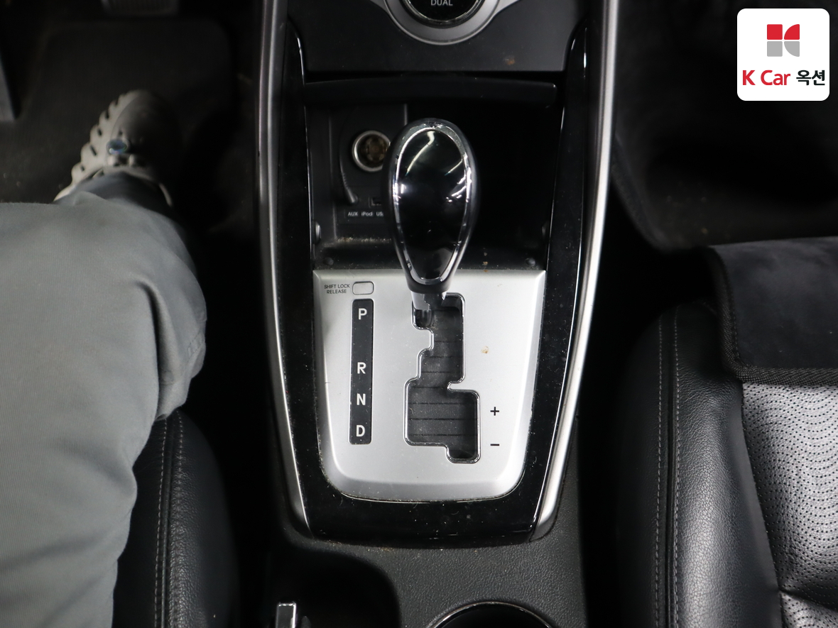 Hyundai Elantra 2012 - Image 17