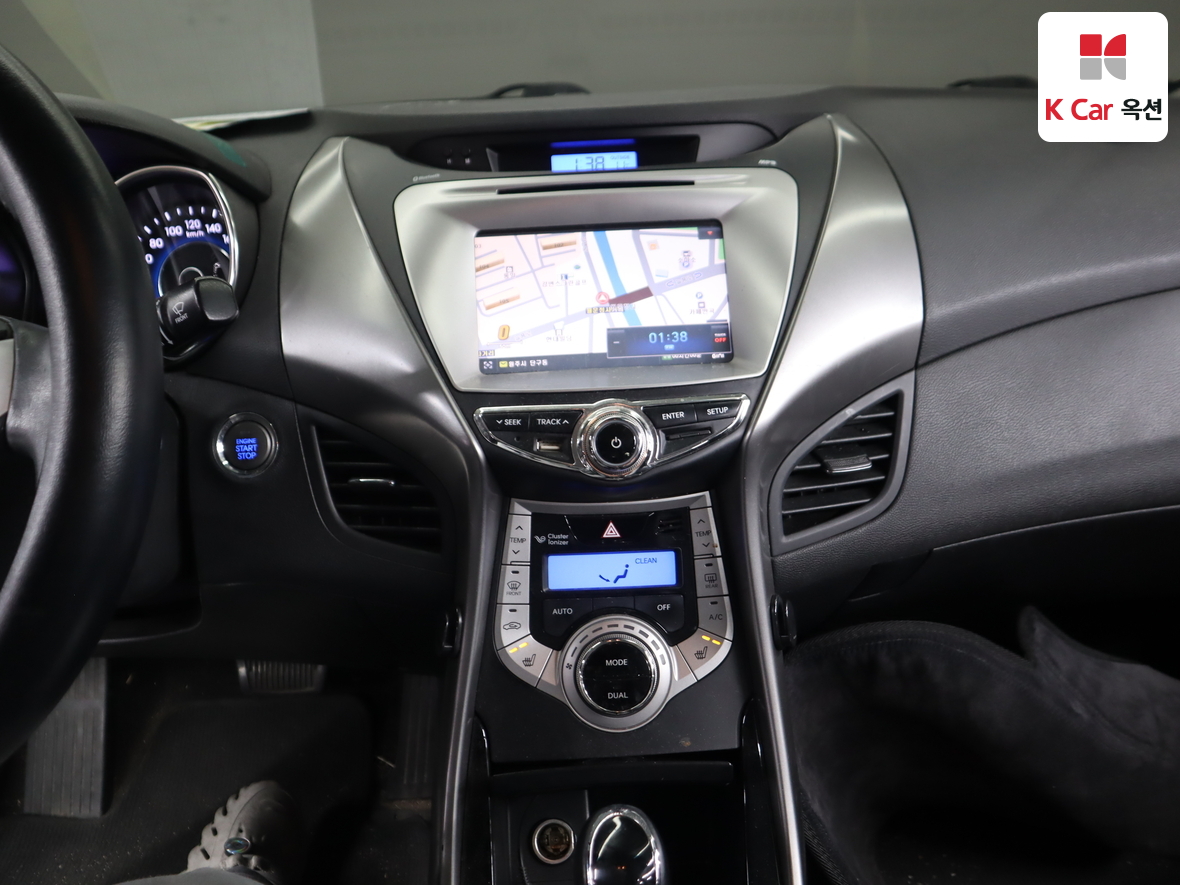 Hyundai Elantra 2012 - Image 6