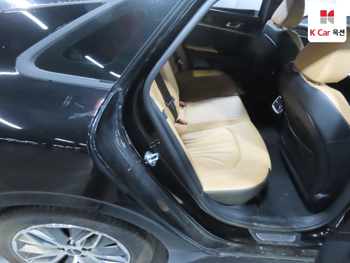 Kia K5 2022 - Image 26