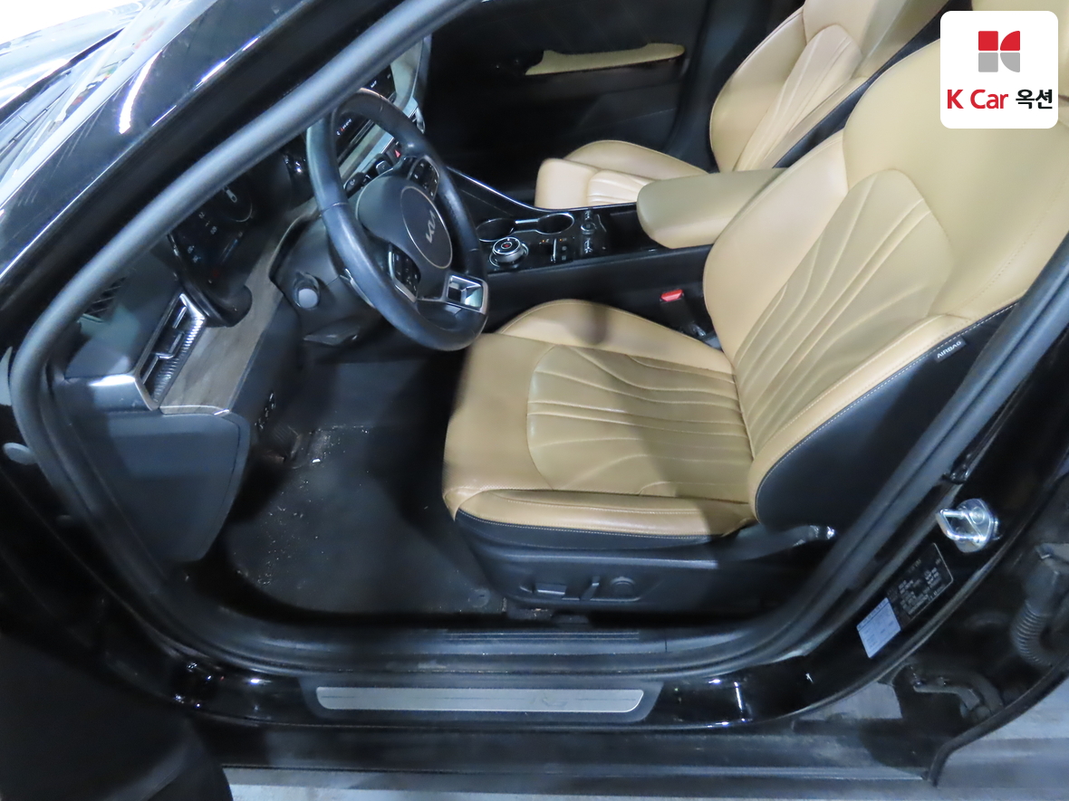 Kia K5 2022 - Image 18