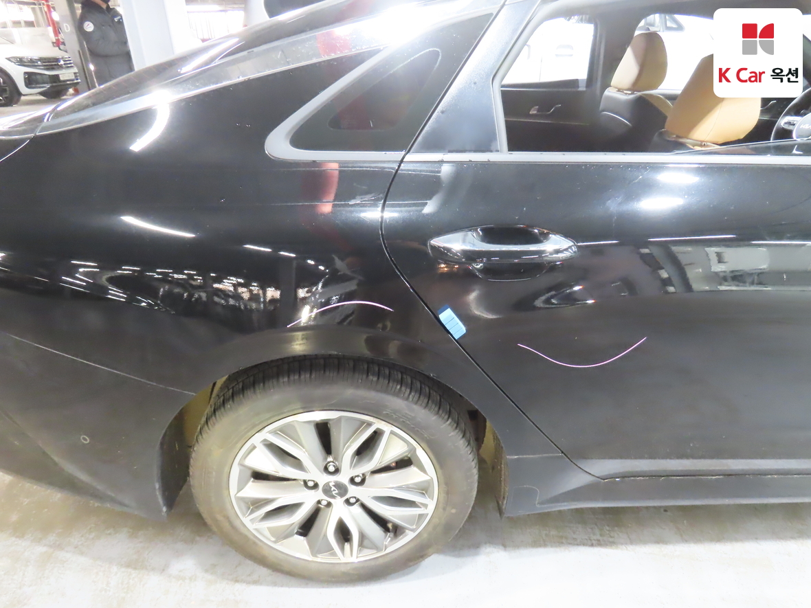 Kia K5 2022 - Image 37