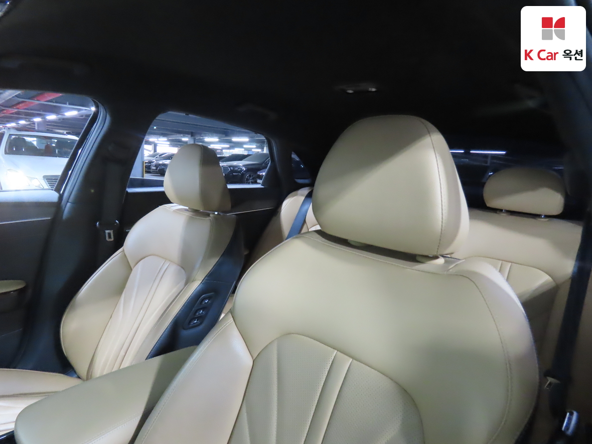 Kia K5 2022 - Image 19