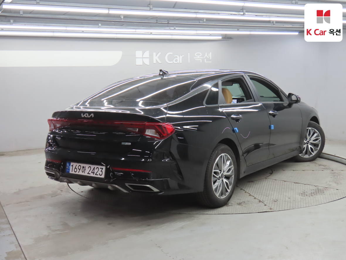 Kia K5 2022 - Image 2