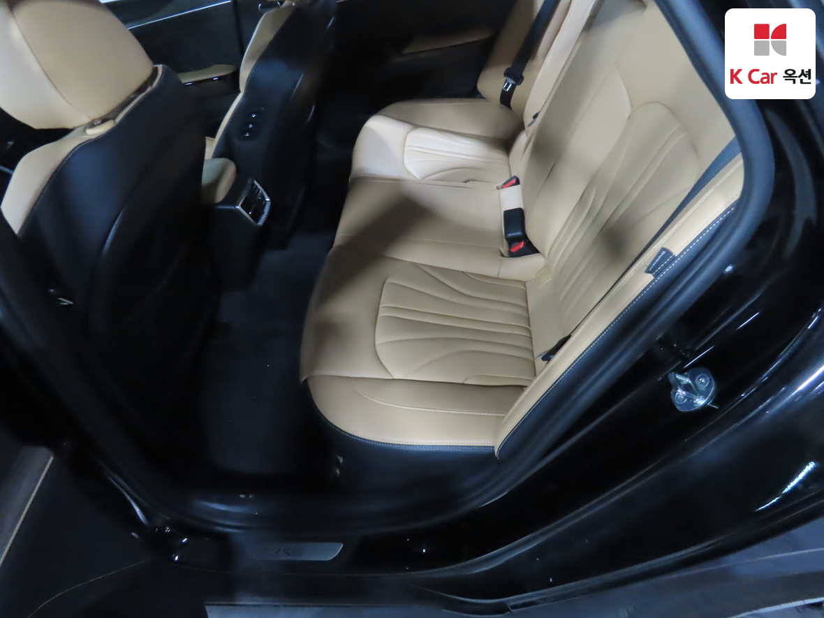 Kia K5 2022 - Image 22