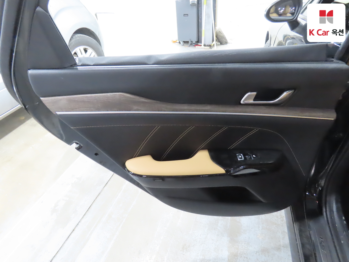 Kia K5 2022 - Image 21