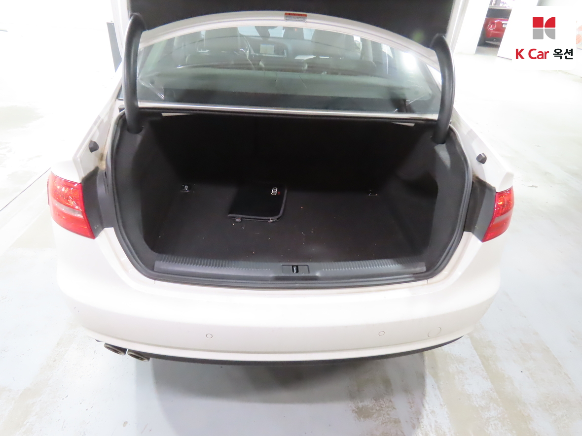 أودي A4 2016 - صورة 26