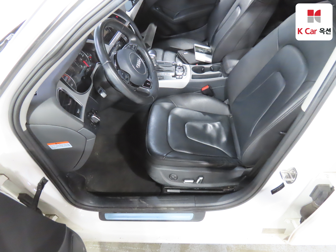 أودي A4 2016 - صورة 18