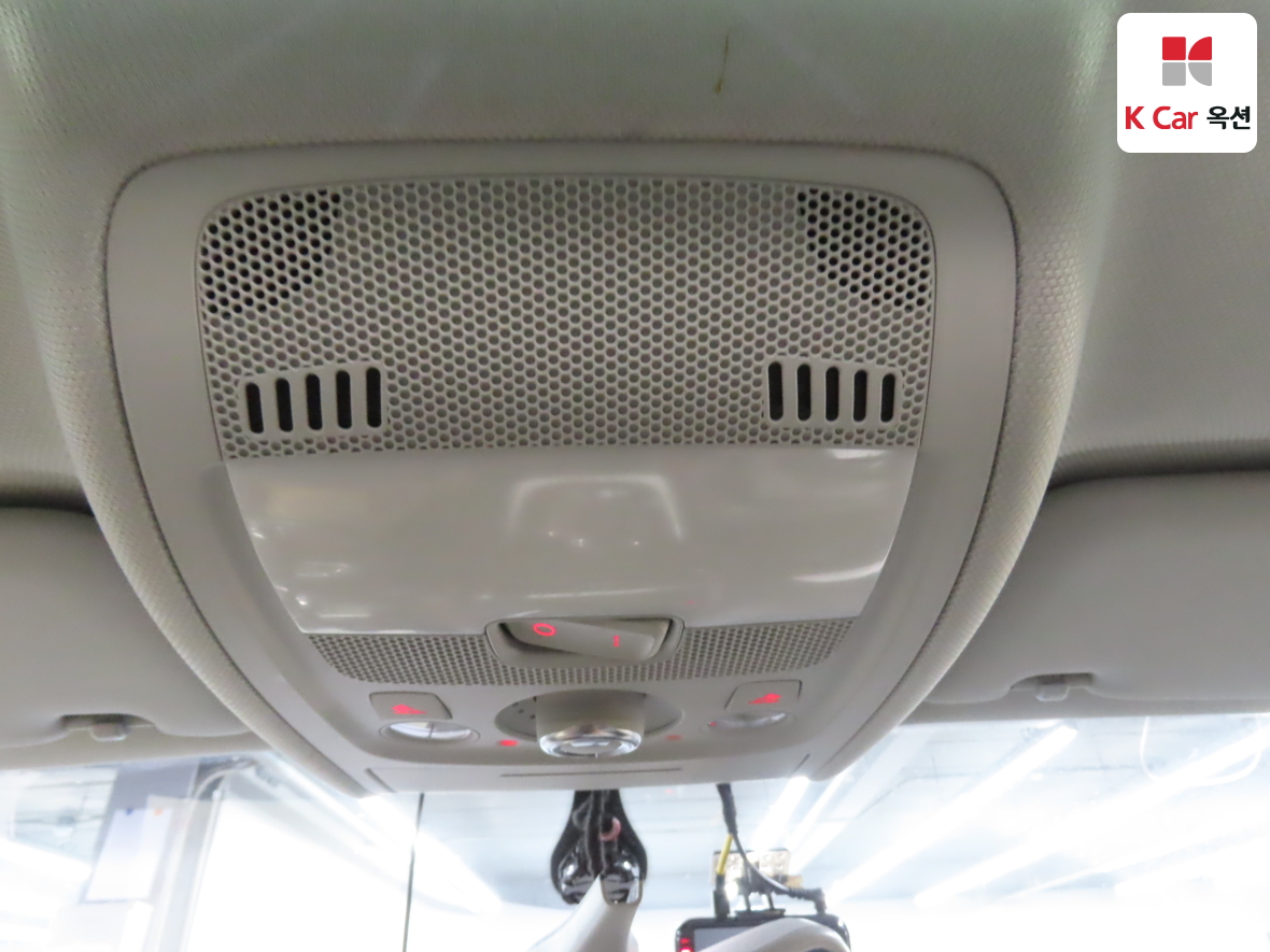 أودي A4 2016 - صورة 12