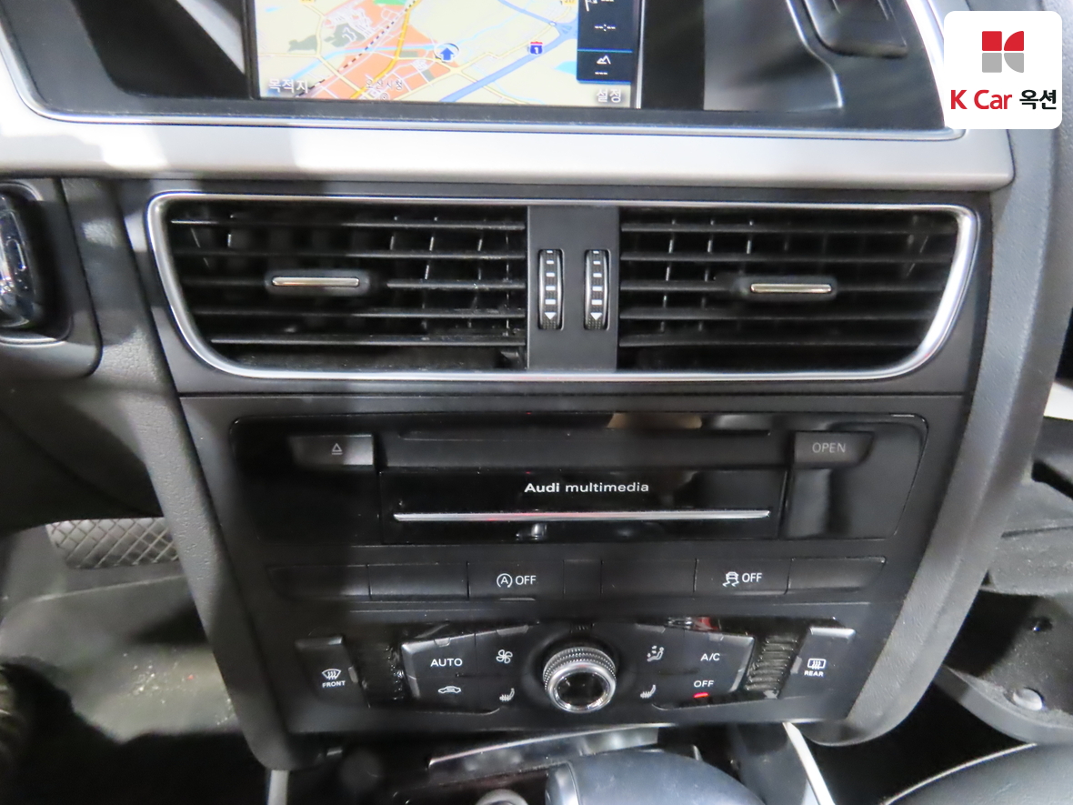 أودي A4 2016 - صورة 15