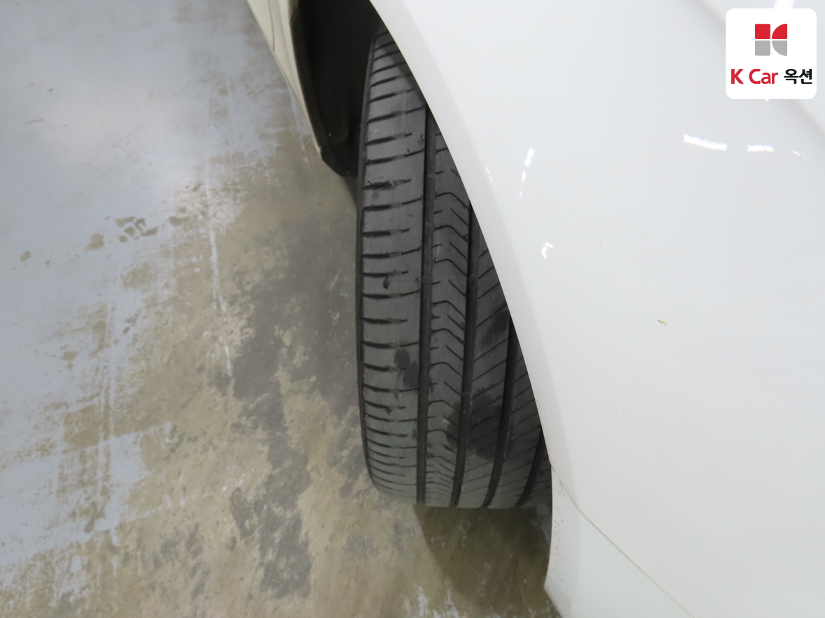 أودي A4 2016 - صورة 32