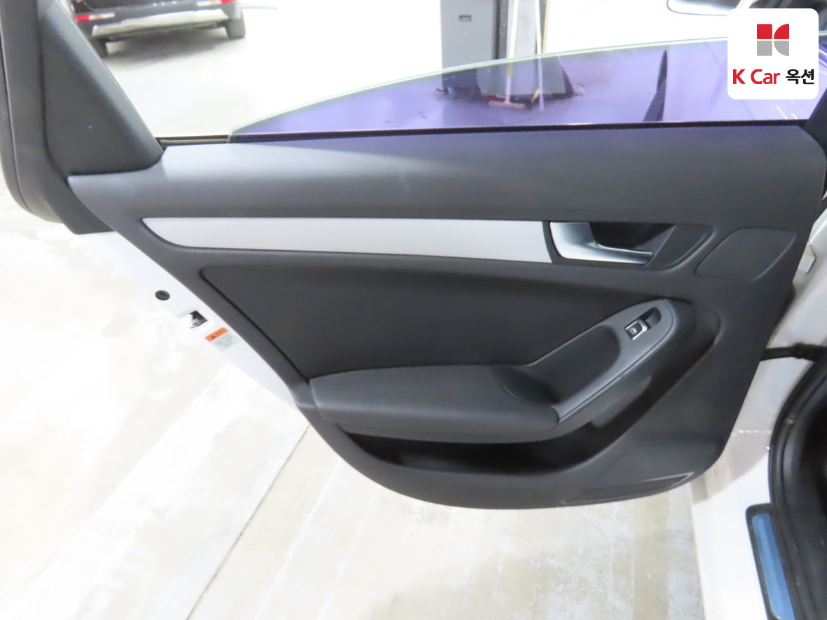 أودي A4 2016 - صورة 23