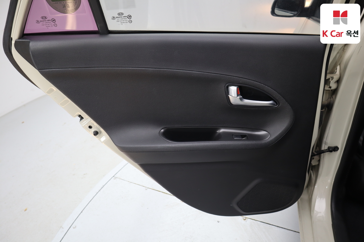 Kia Morning 2013 - Image 21