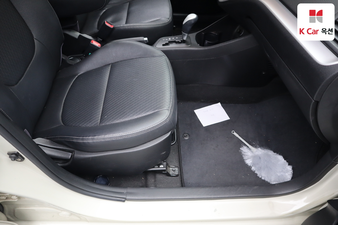 Kia Morning 2013 - Image 30