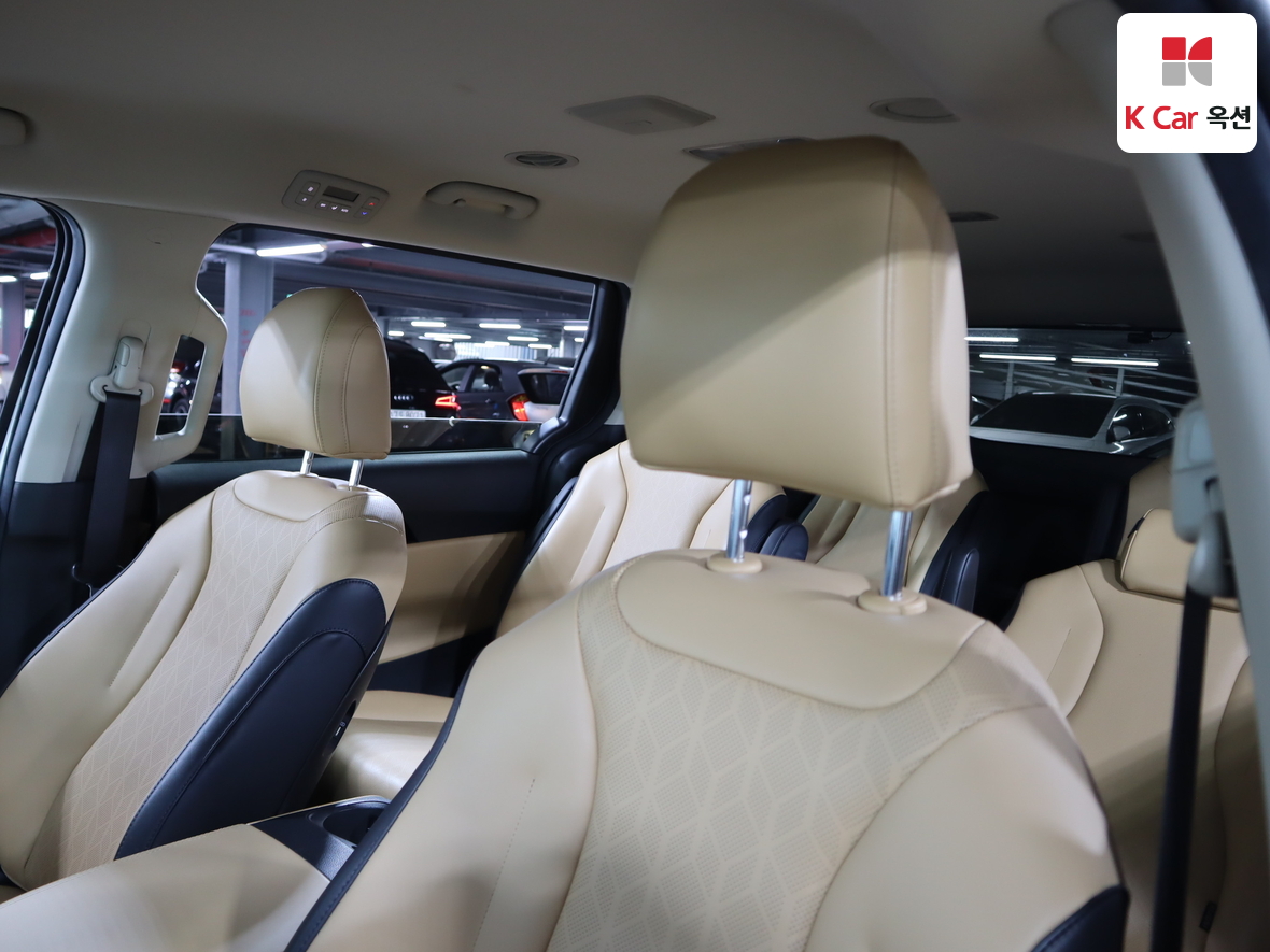 كيا كارنيفال 2023 - صورة 19