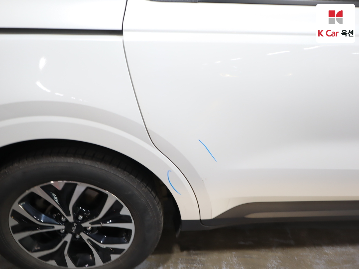 كيا كارنيفال 2023 - صورة 36