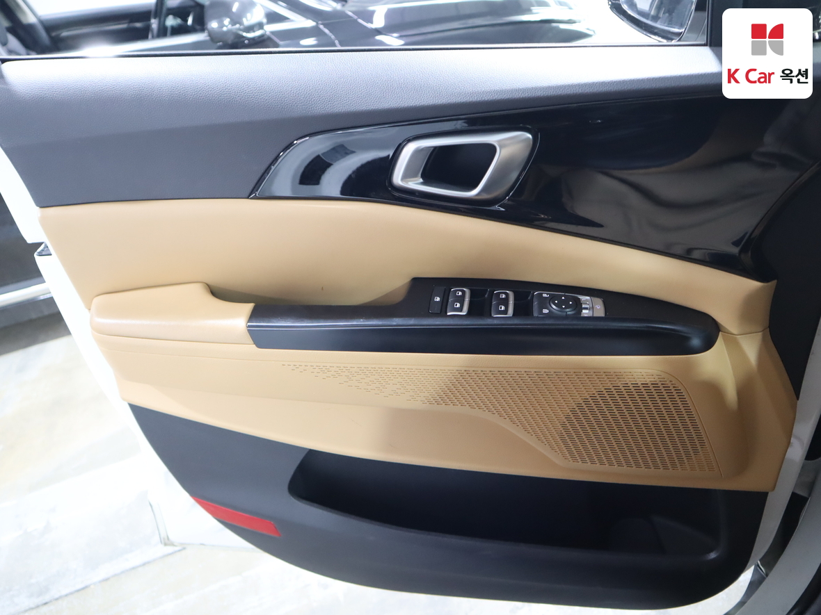 كيا كارنيفال 2023 - صورة 8