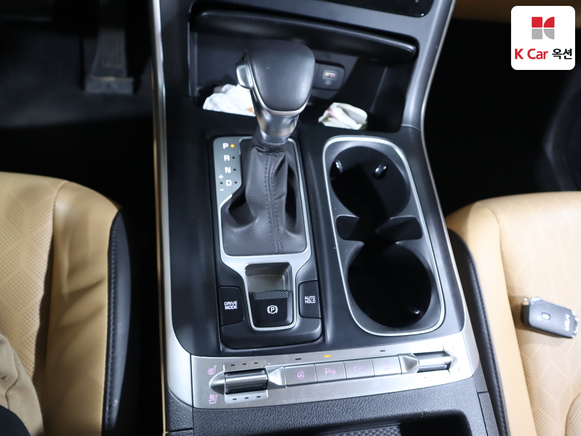 كيا كارنيفال 2023 - صورة 16