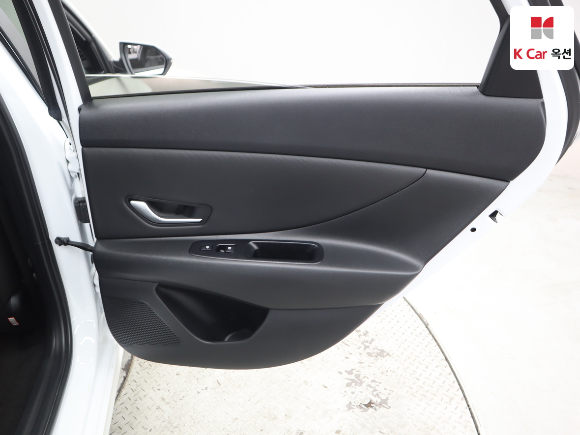 Hyundai Elantra 2024 - Image 27