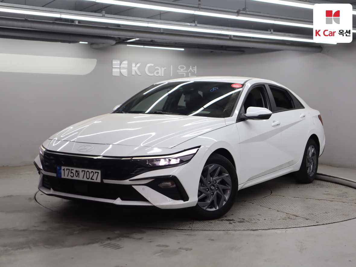 Hyundai Elantra 2024 - Image 1
