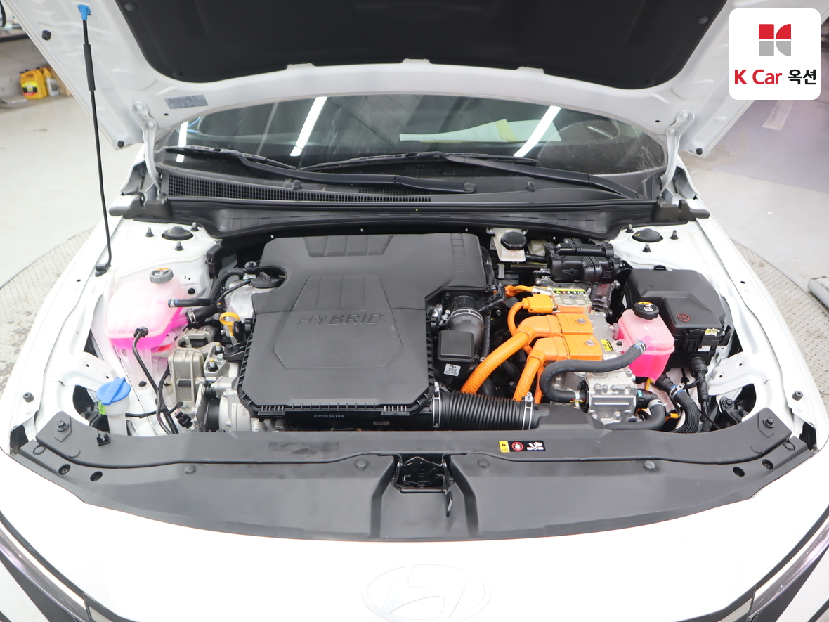 Hyundai Elantra 2024 - Image 33