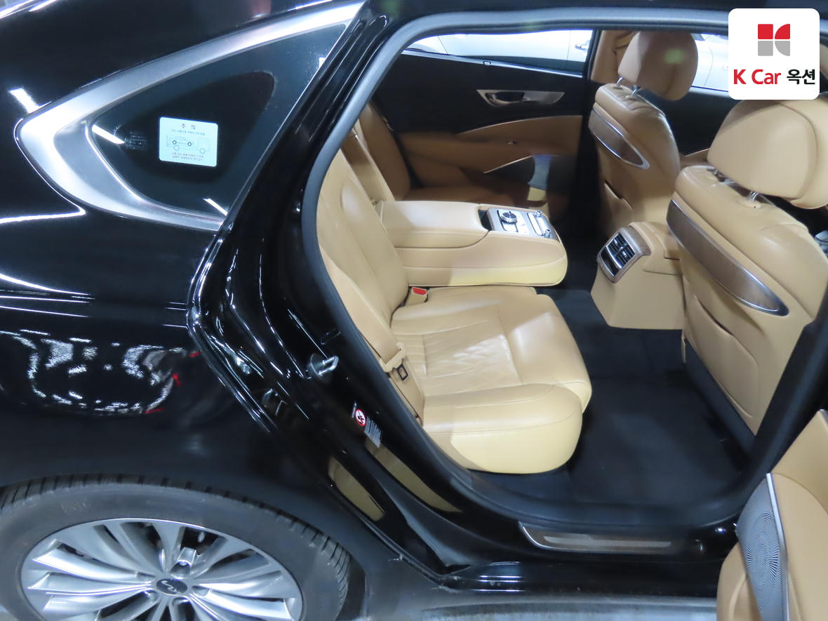 Kia K9 2022 - Image 27