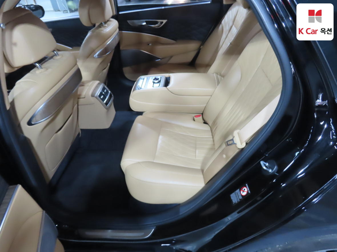 Kia K9 2022 - Image 22