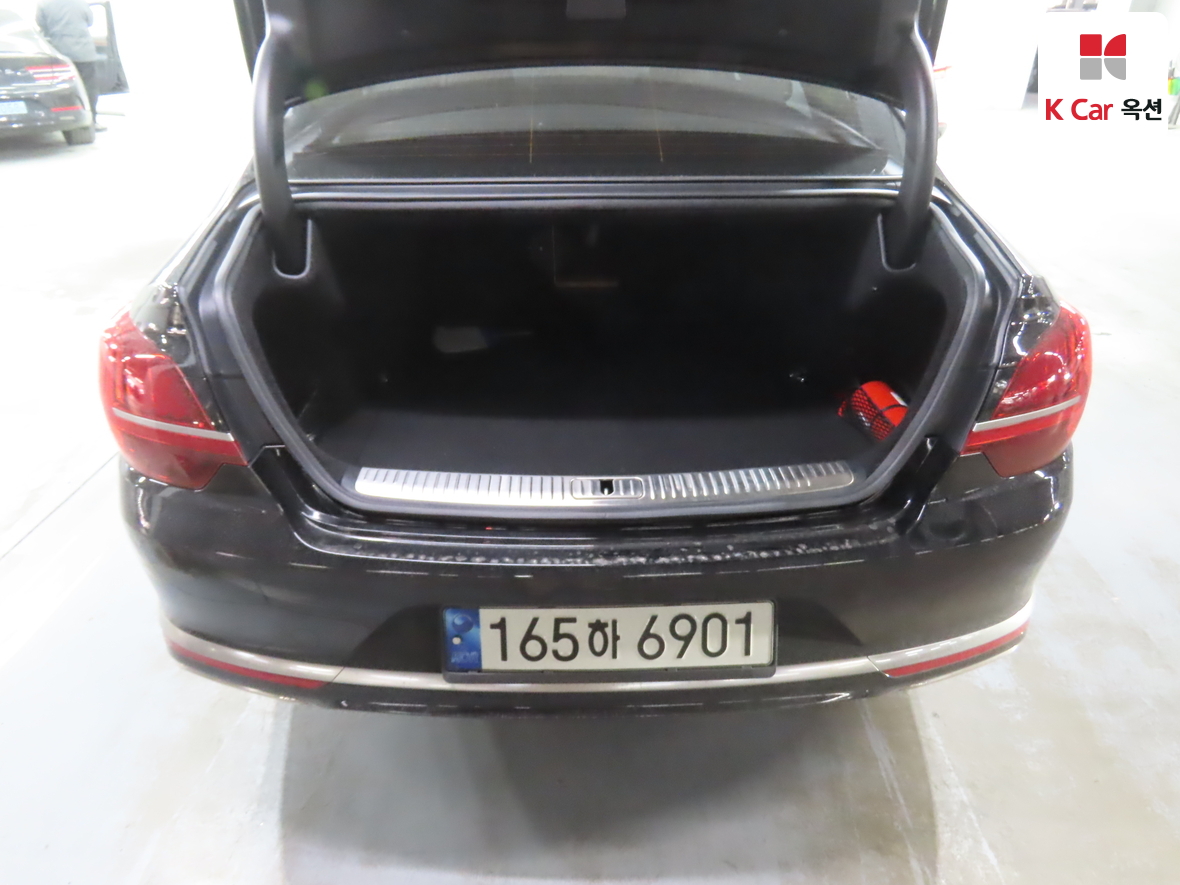 Kia K9 2022 - Image 24